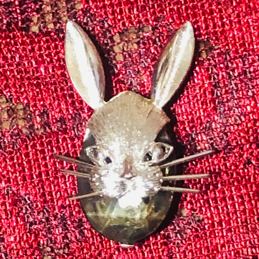 $4 when bundled BSK brooch